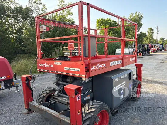 2021 Skyjack SJ6826RT Rough Terrain Scissor Lift