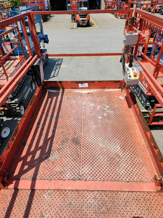 2018 Skyjack SJ6832RT Rough Terrain Scissor Lift