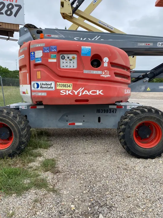 2015 Skyjack SJ63AJ Articulating Boom Lift