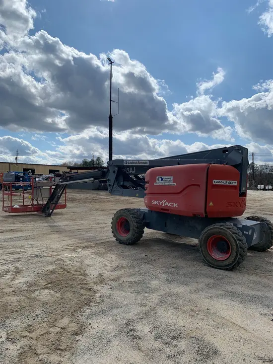2015 Skyjack SJ63AJ Articulating Boom Lift