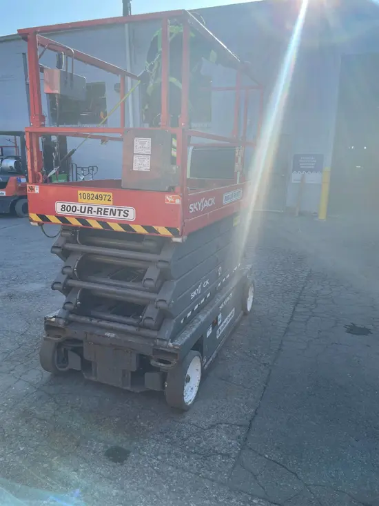 2018 Skyjack SJIII4740 Scissor Lift