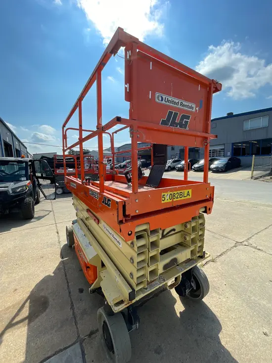 2017 JLG 3246ES Scissor Lift