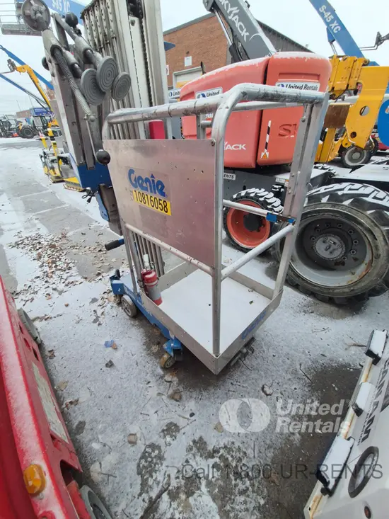 2018 Genie AWP-30SDC Pusharound Lift