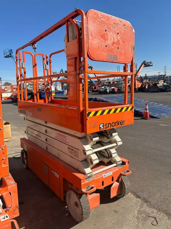 2018 Snorkel S3226E Scissor Lift