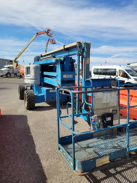 2013 Genie Z-60/34 Articulating Boom Lift