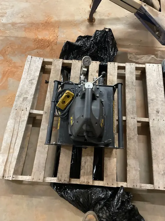 2019 ENERPAC ZE5440SG-FGHL Pump