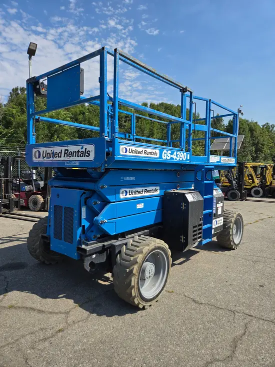 2017 Genie GS-4390 RT Rough Terrain Scissor Lift