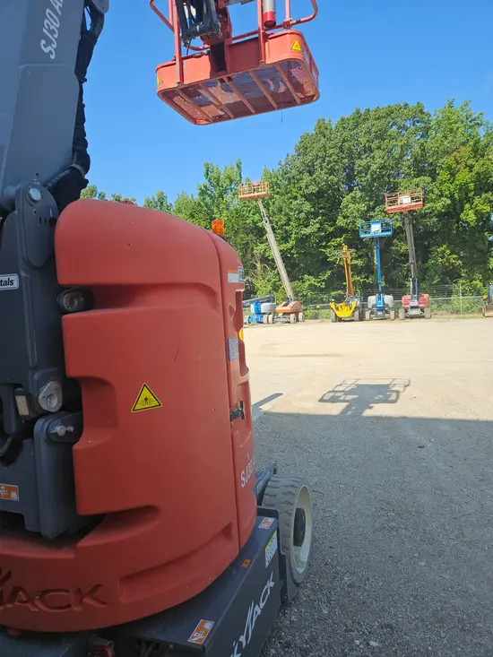 2017 Skyjack SJ30ARJE Articulating Boom Lift