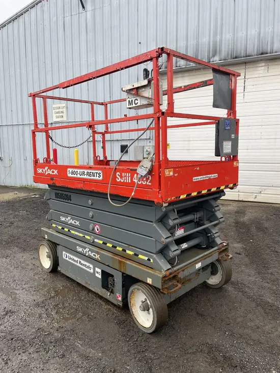 2016 Skyjack SJIII4632 Scissor Lift