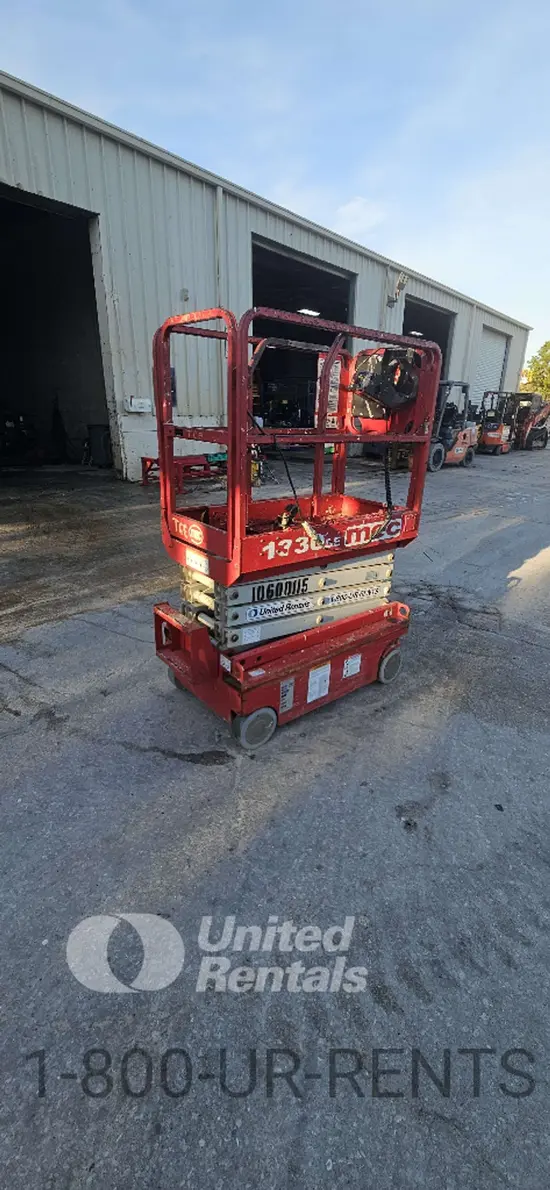 2017 MEC 1330SE Scissor Lift