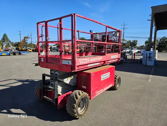 2016 MEC 4069ERT Scissor Lift