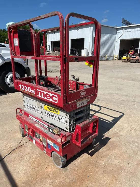 2019 MEC 1330SE Scissor Lift