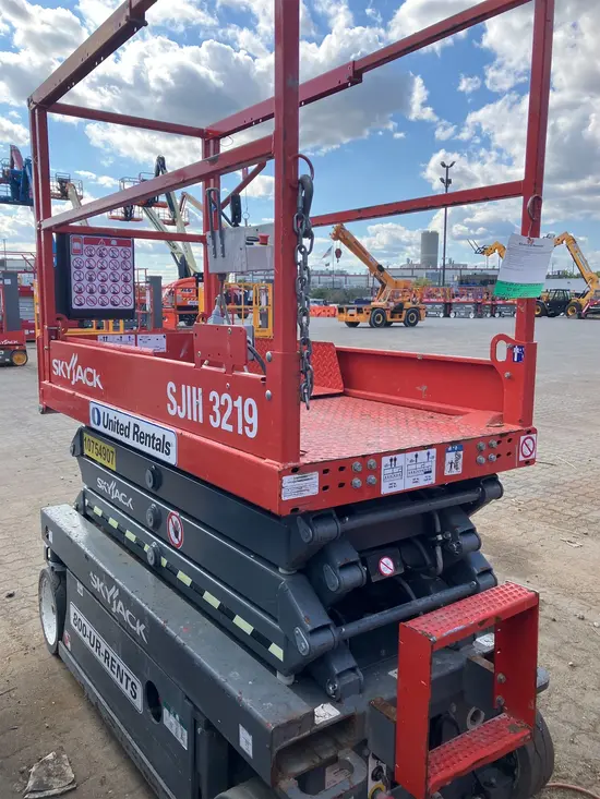 2018 Skyjack SJIII3219 Scissor Lift