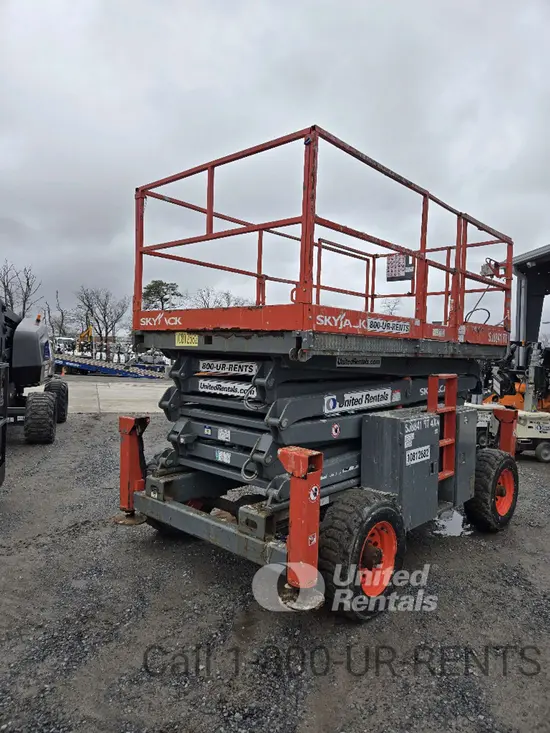 2018 Skyjack SJ8841RT Rough Terrain Scissor Lift
