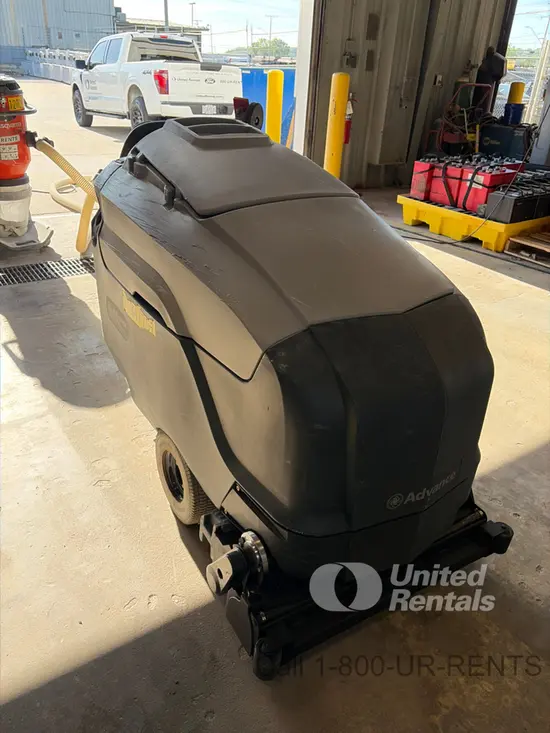 2022 Clarke SC901 X32C Scrubber