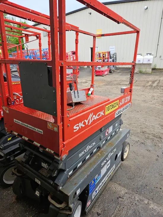 2018 Skyjack SJIII3219 Scissor Lift