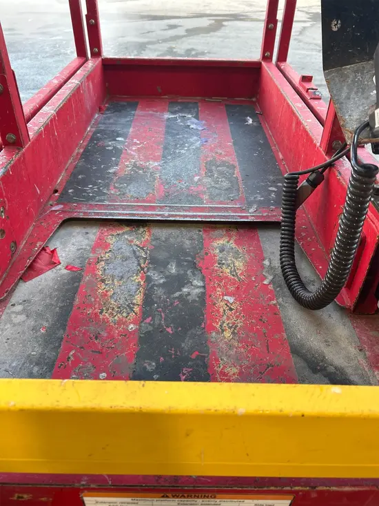 2017 MEC 1330SE Scissor Lift