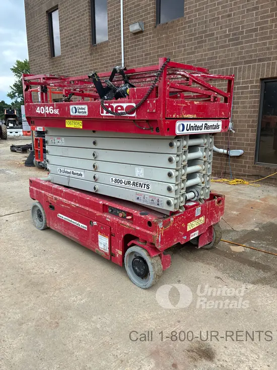 2017 MEC 4046SE Scissor Lift
