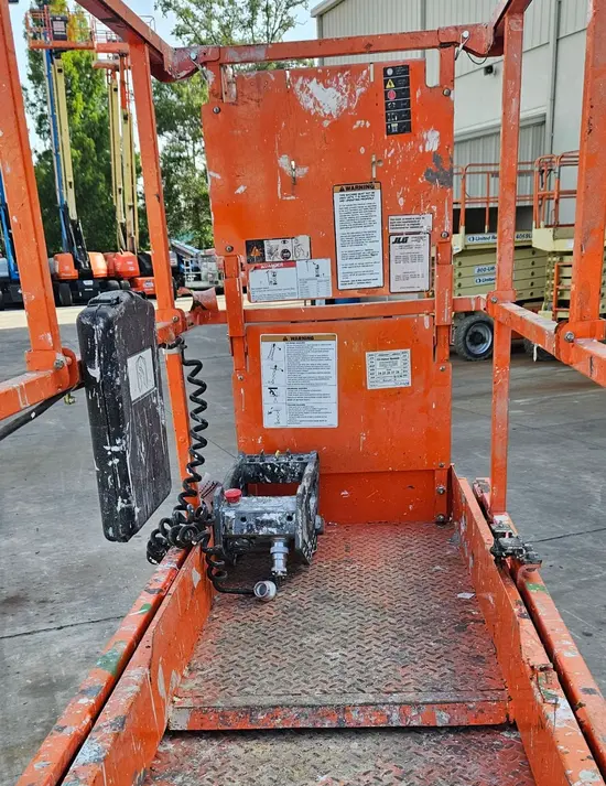 2017 JLG 2032ES Scissor Lift