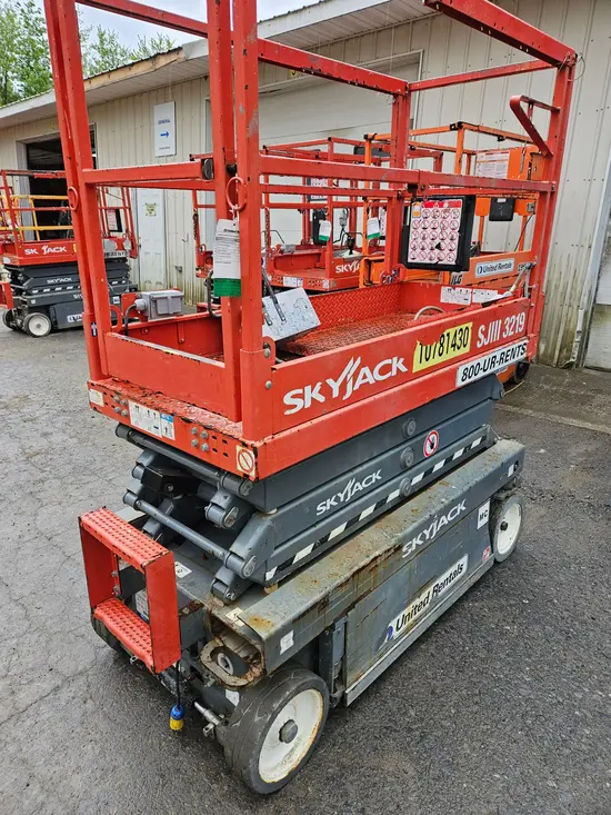 2018 Skyjack SJIII3219 Scissor Lift