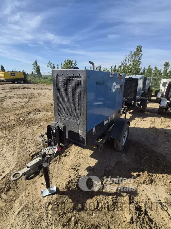 2021 Miller Welders Big Blue 500 Welder