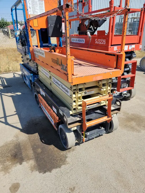 2018 JLG 1932R Scissor Lift
