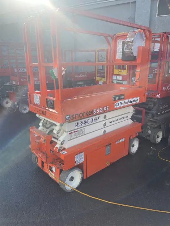 2018 Snorkel S3219E Scissor Lift
