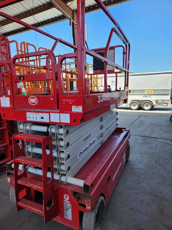 2017 MEC 3346SE Scissor Lift