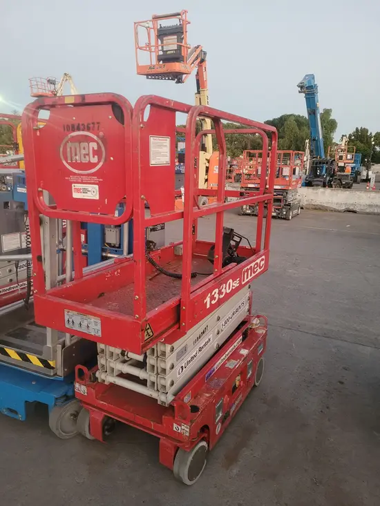 2018 MEC 1330SE Scissor Lift
