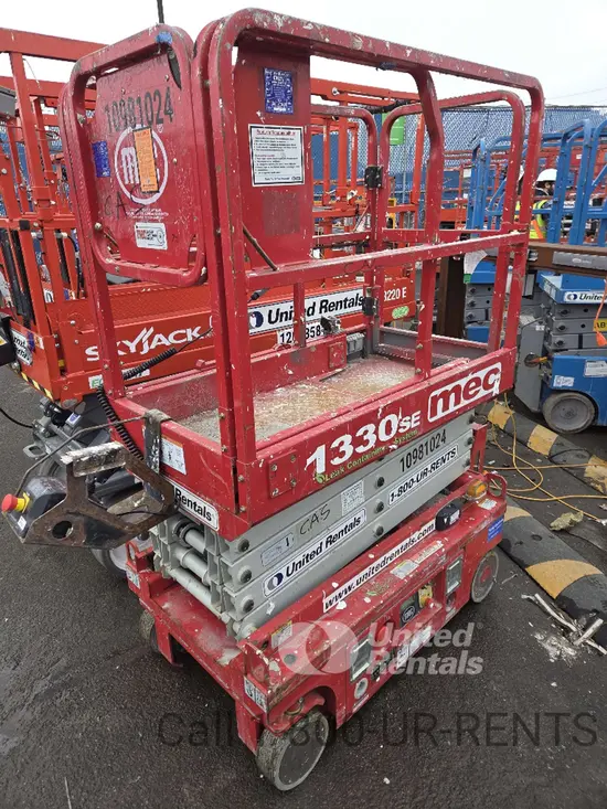 2019 MEC 1330SE Scissor Lift