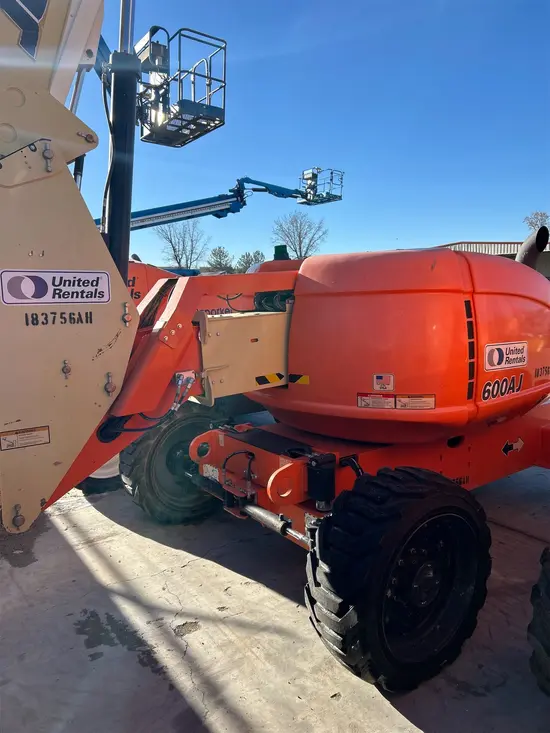 2017 JLG 600AJ Articulating Boom Lift