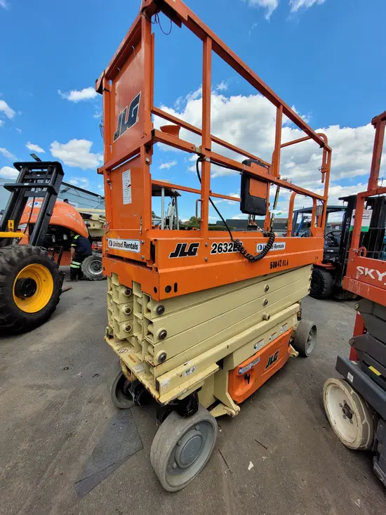 2017 JLG 2632ES Scissor Lift