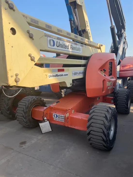 2015 JLG 450AJ Articulating Boom Lift