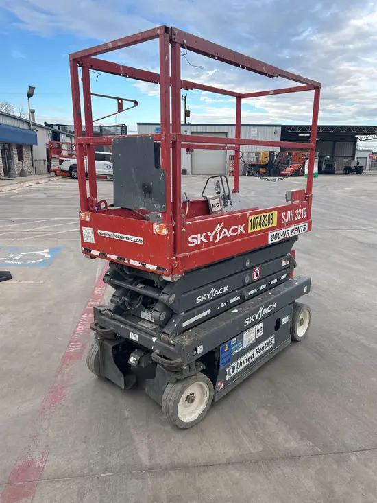 2018 Skyjack SJIII3219 Scissor Lift
