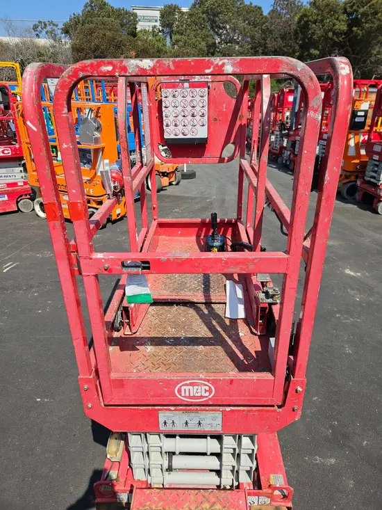 2019 MEC 1330SE Scissor Lift
