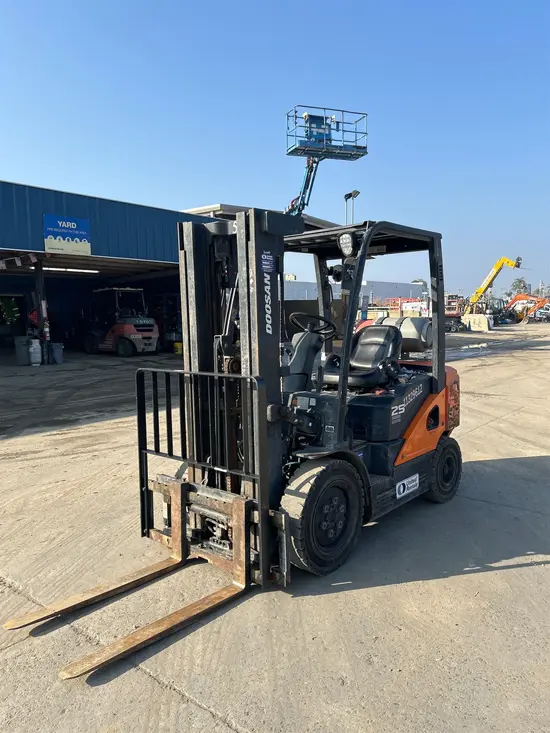 2021 Doosan G25P-7DF Warehouse Forklift