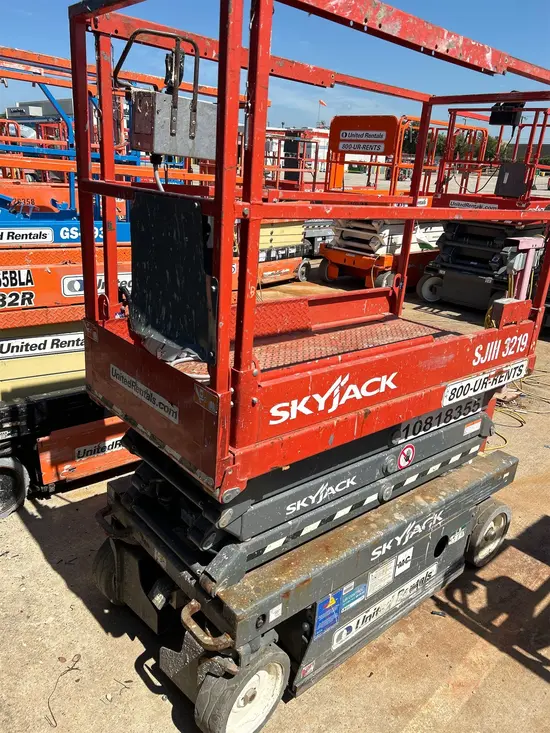 2018 Skyjack SJIII3219 Scissor Lift