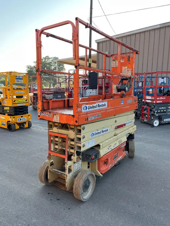 2018 JLG 2632ES Scissor Lift