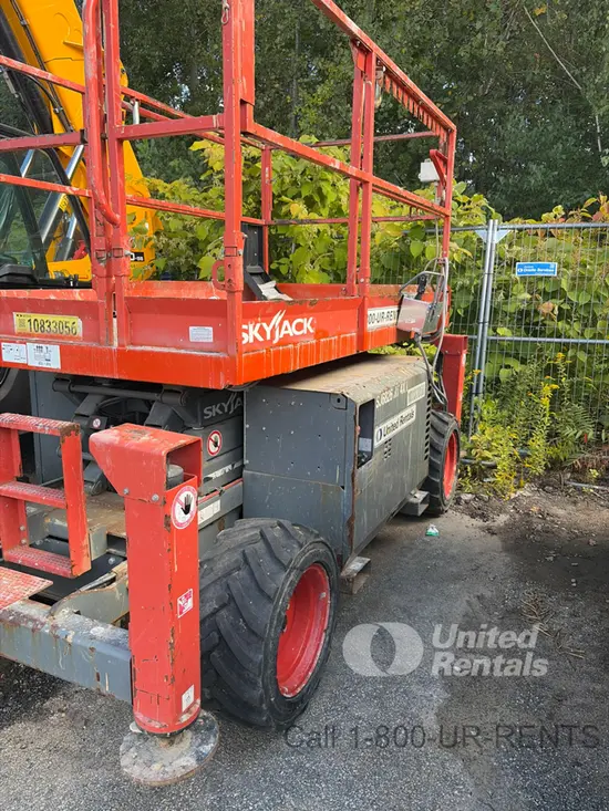 2018 Skyjack SJ6826RT Rough Terrain Scissor Lift