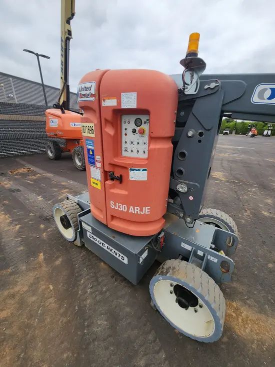 2018 Skyjack SJ30ARJE Articulating Boom Lift