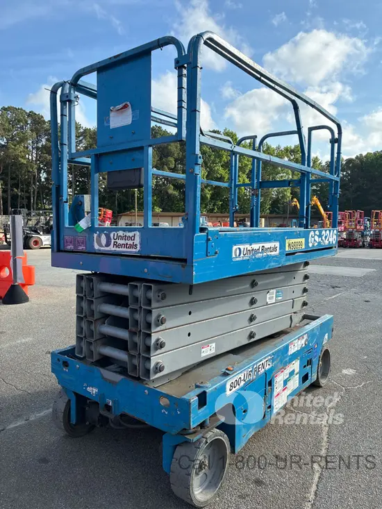 2017 Genie GS-3246 Scissor Lift