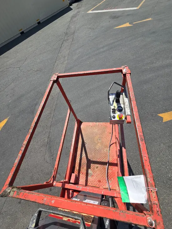 2016 Skyjack SJ12 Self-Propelled One-Person Lift