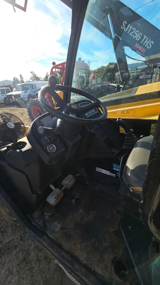 2018 JCB 507-42 Forklift