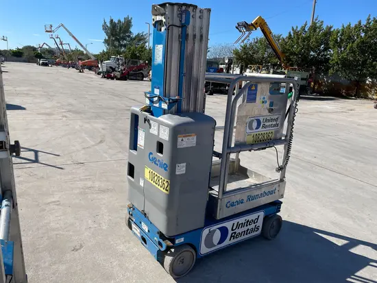 2018 Genie GR-20 Self-Propelled One-Person Lift