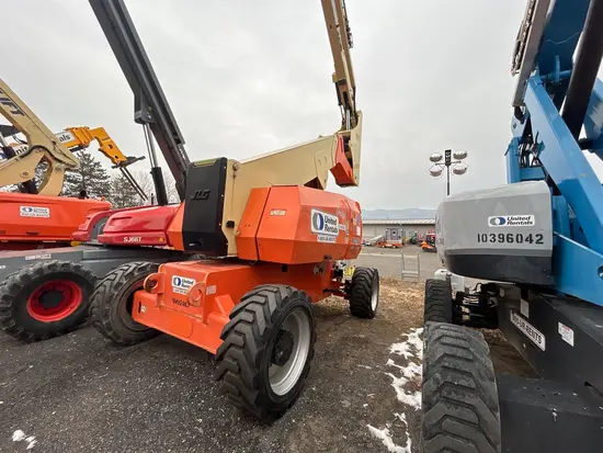 2016 JLG 800AJ Articulating Boom Lift