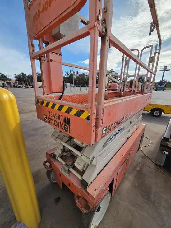 2019 Snorkel S3226E Scissor Lift