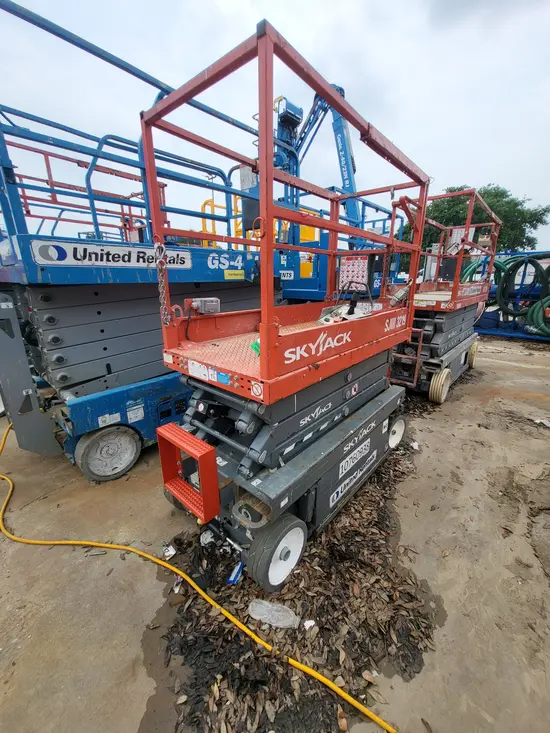 2018 Skyjack SJIII3219 Scissor Lift
