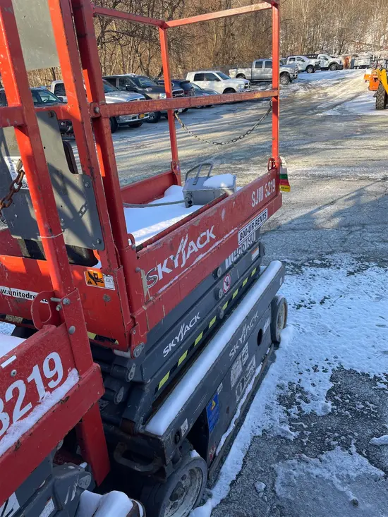 2016 Skyjack SJIII3219 Scissor Lift