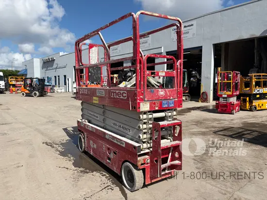 2017 MEC 2632SE Scissor Lift