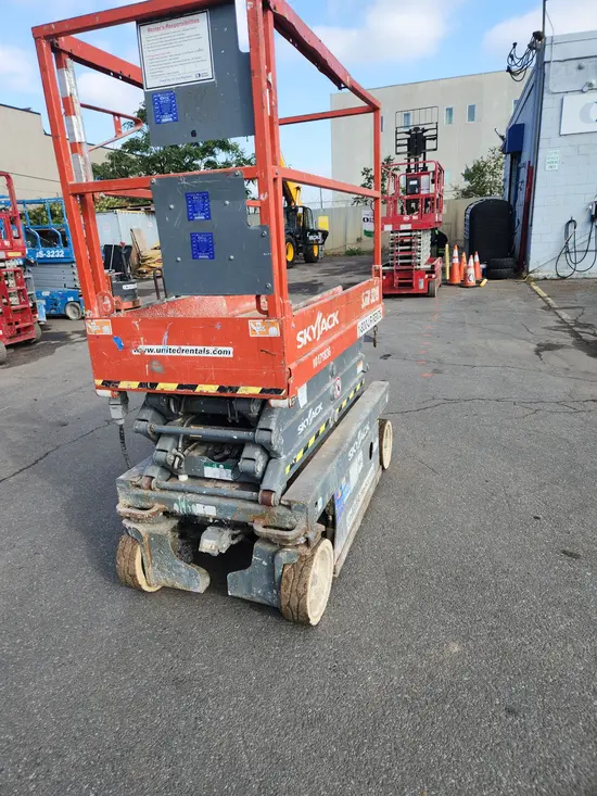 2016 Skyjack SJIII3219 Scissor Lift